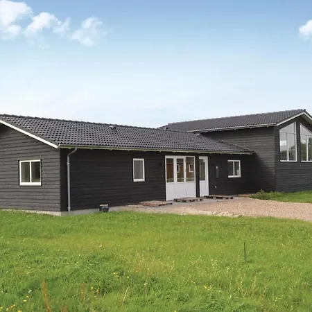 Semesterbostad Four-bedroom Holiday In Ansager