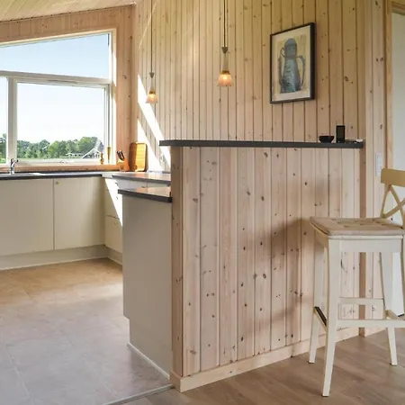 Semesterbostad Four-bedroom Holiday In *