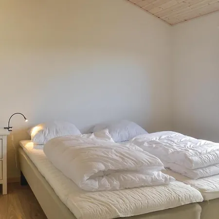 Four-bedroom Holiday In Ansager