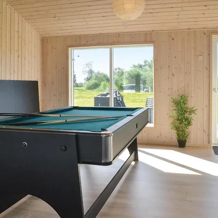 Four-bedroom Holiday In Semesterbostad Ansager