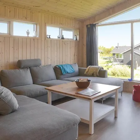 Four-bedroom Holiday In * Ansager